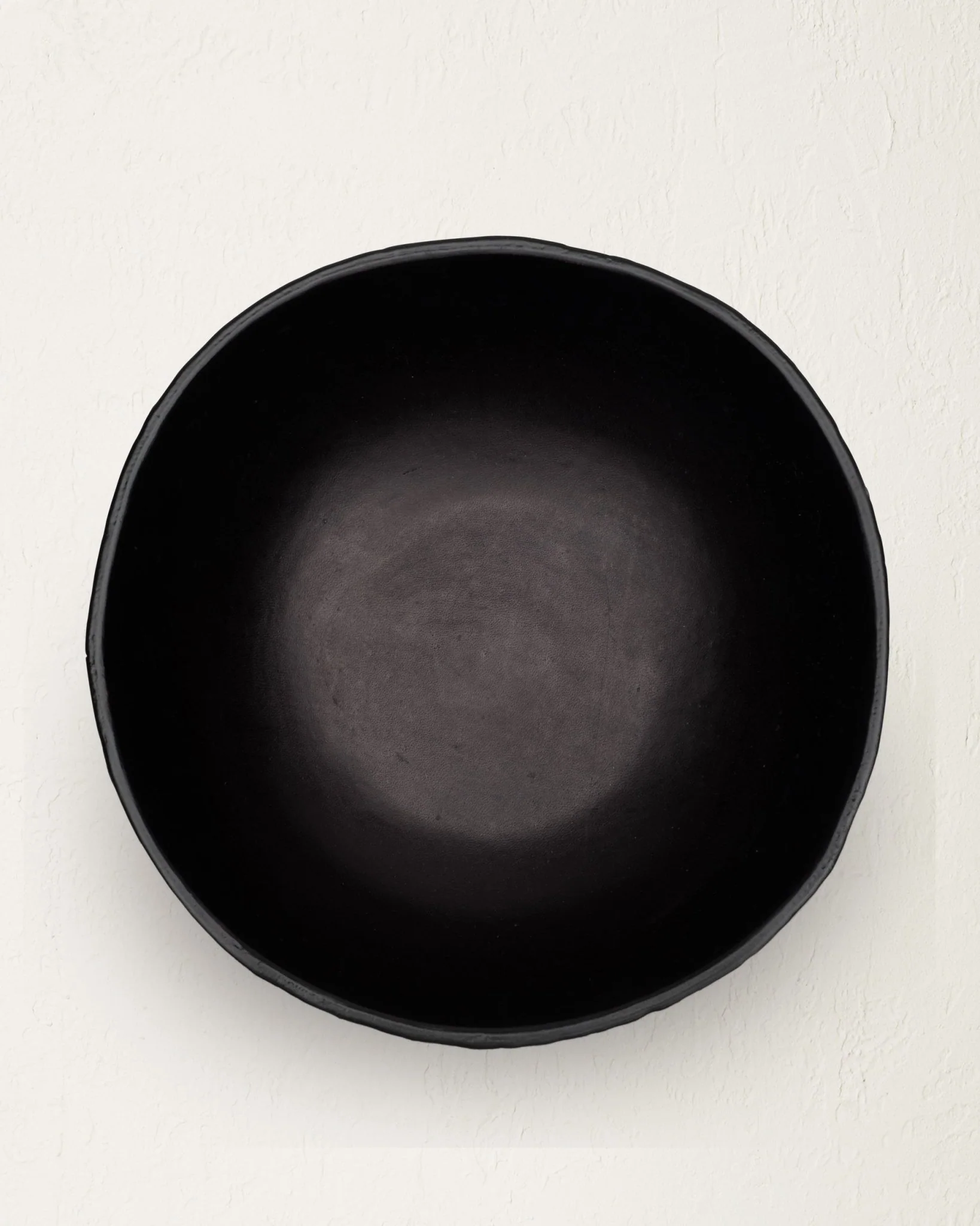 The Bowl in Molded Leather - Image 6