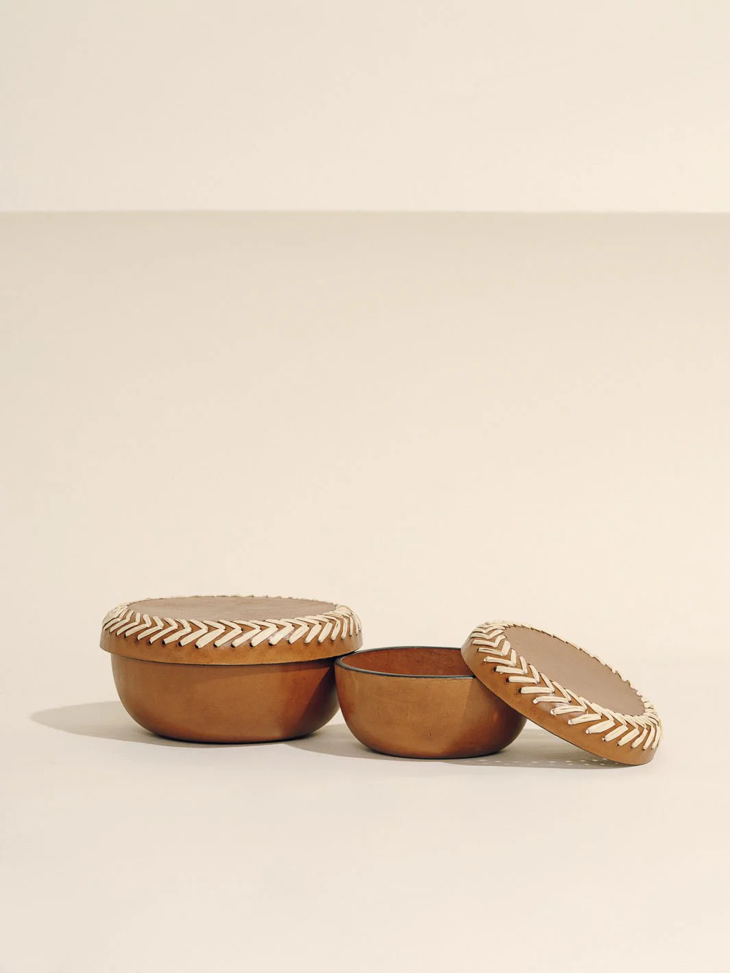 The Box Set Iraca in Lace Trim - Image 5