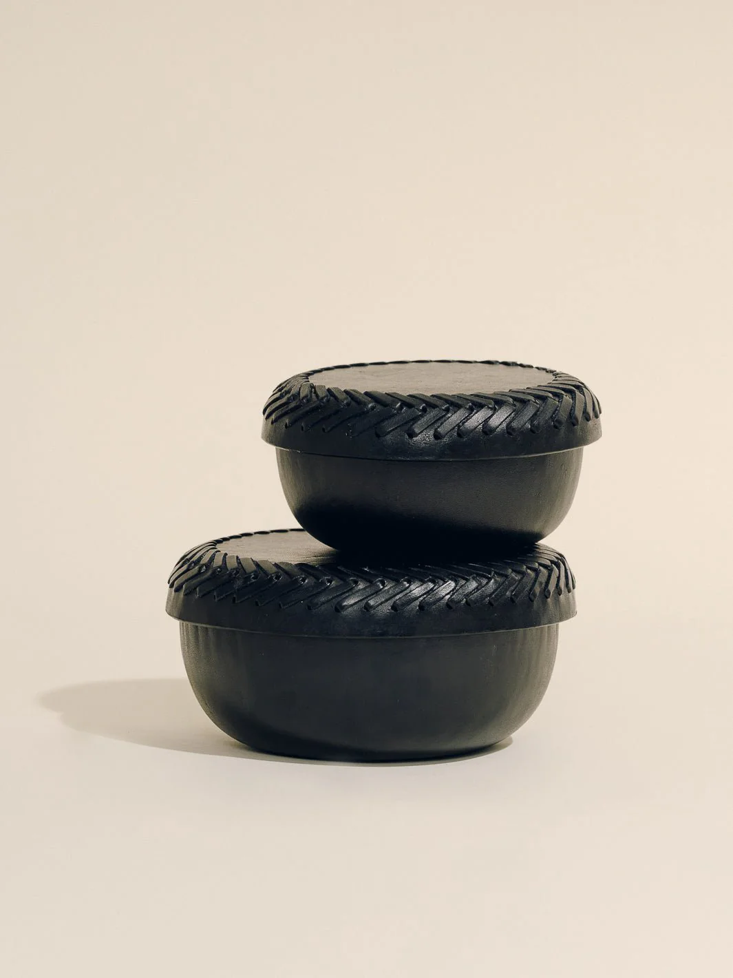 The Box Set in Leather Lace Trim - Image 6