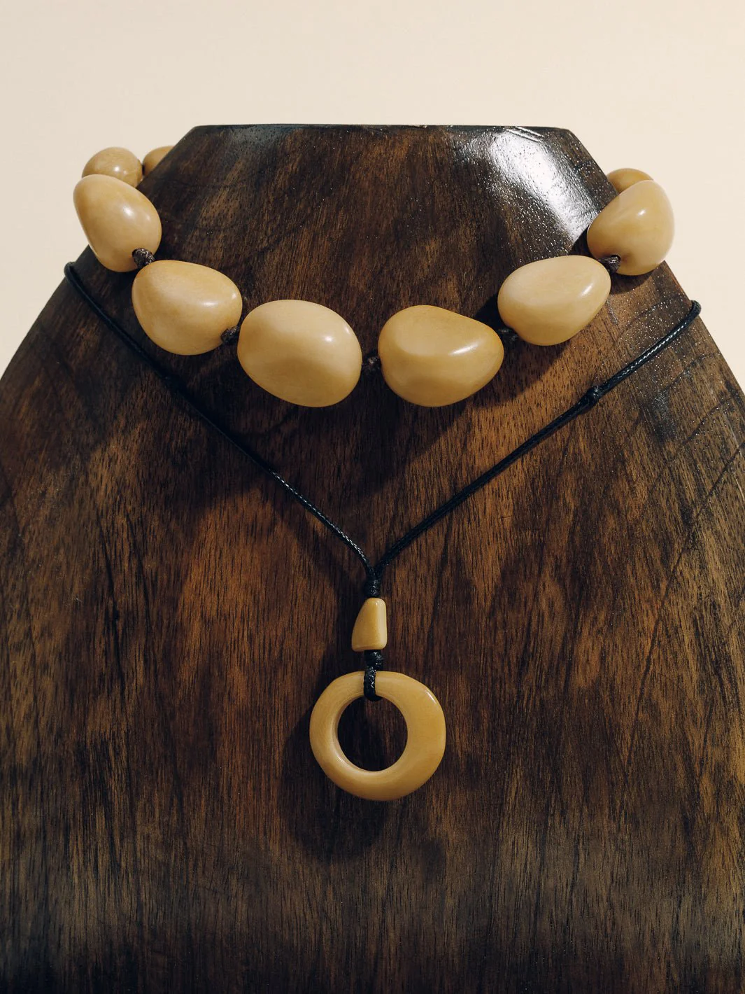 The Tagua Circle Pendant Necklace - Image 5