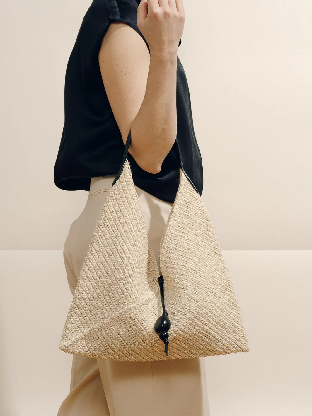 The Large Origami in Handwoven Fique - Image 15