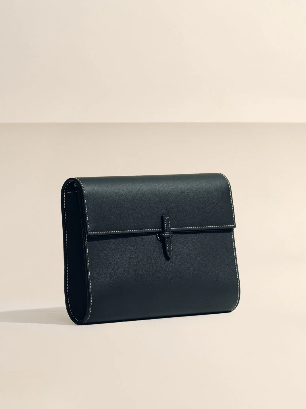 The Large Soft Clutch in Nappa - Image 12