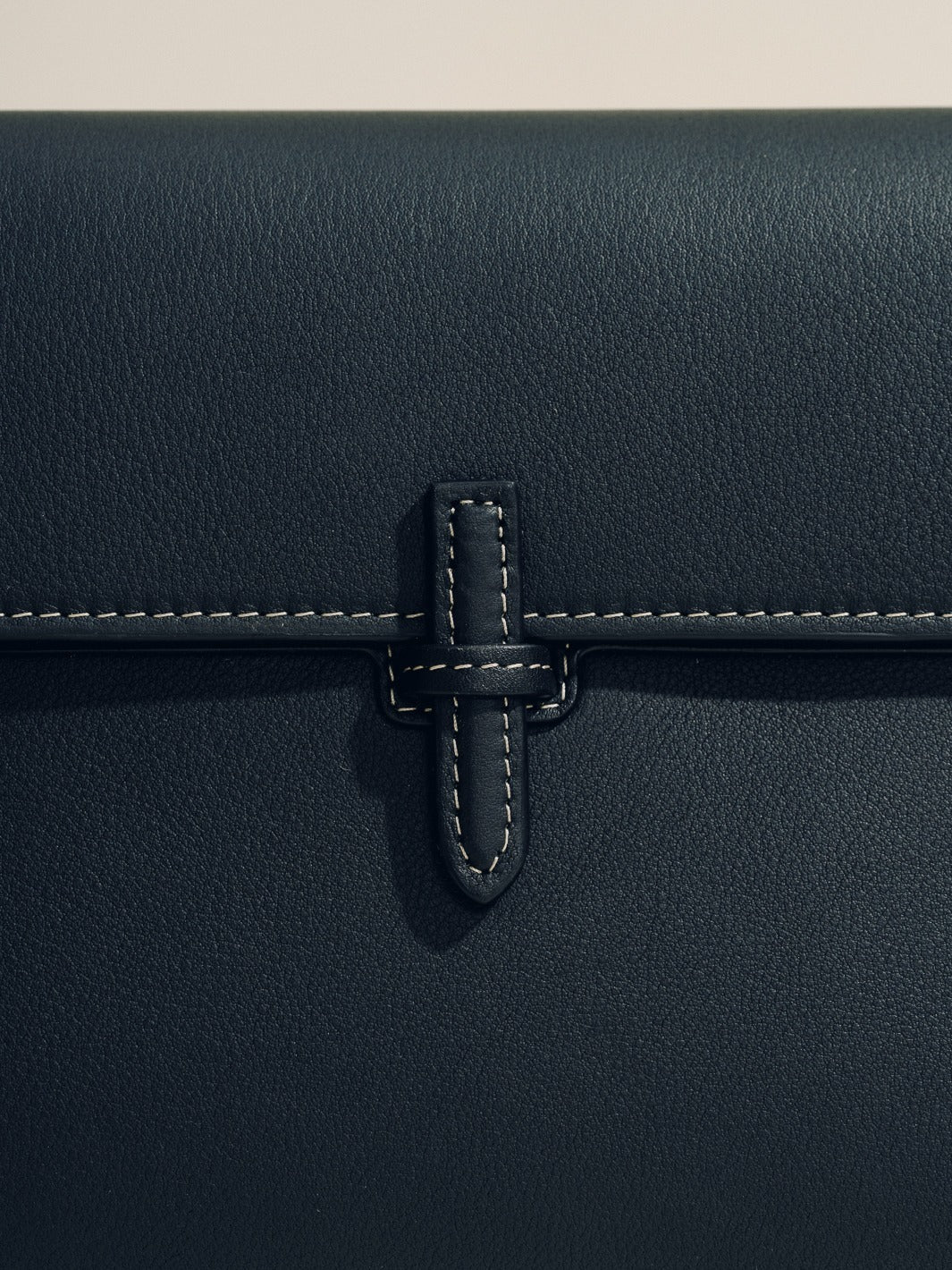 The Large Soft Clutch in Nappa - Image 14