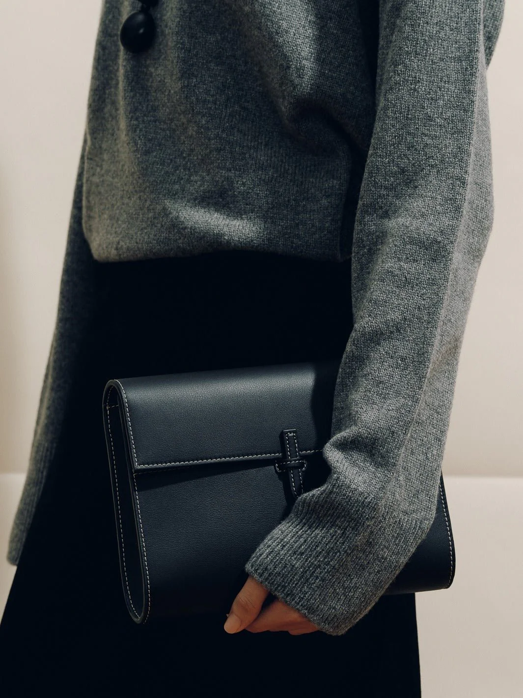 The Large Soft Clutch in Nappa - Image 15