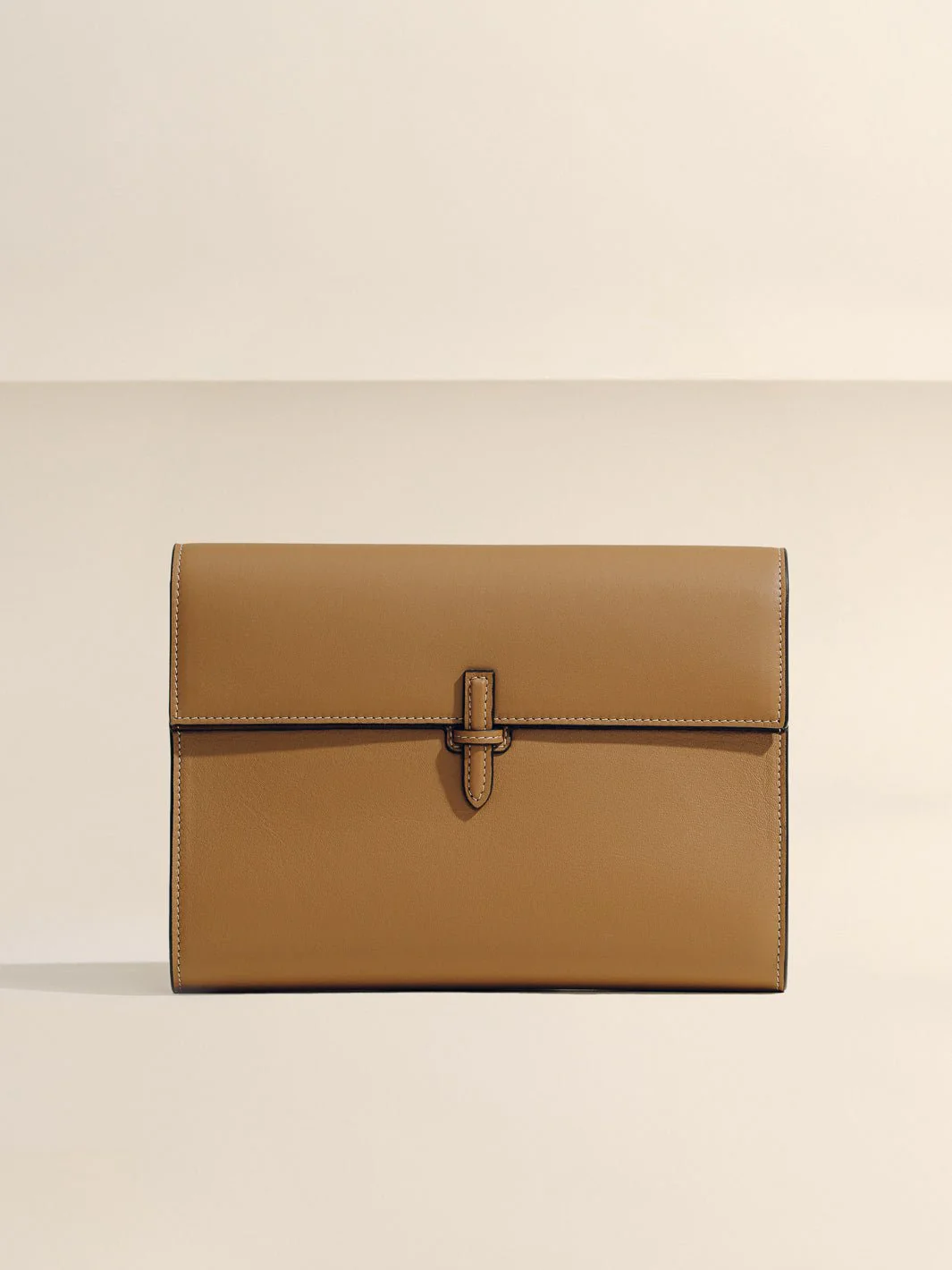The Large Soft Clutch in Nappa - Image 21