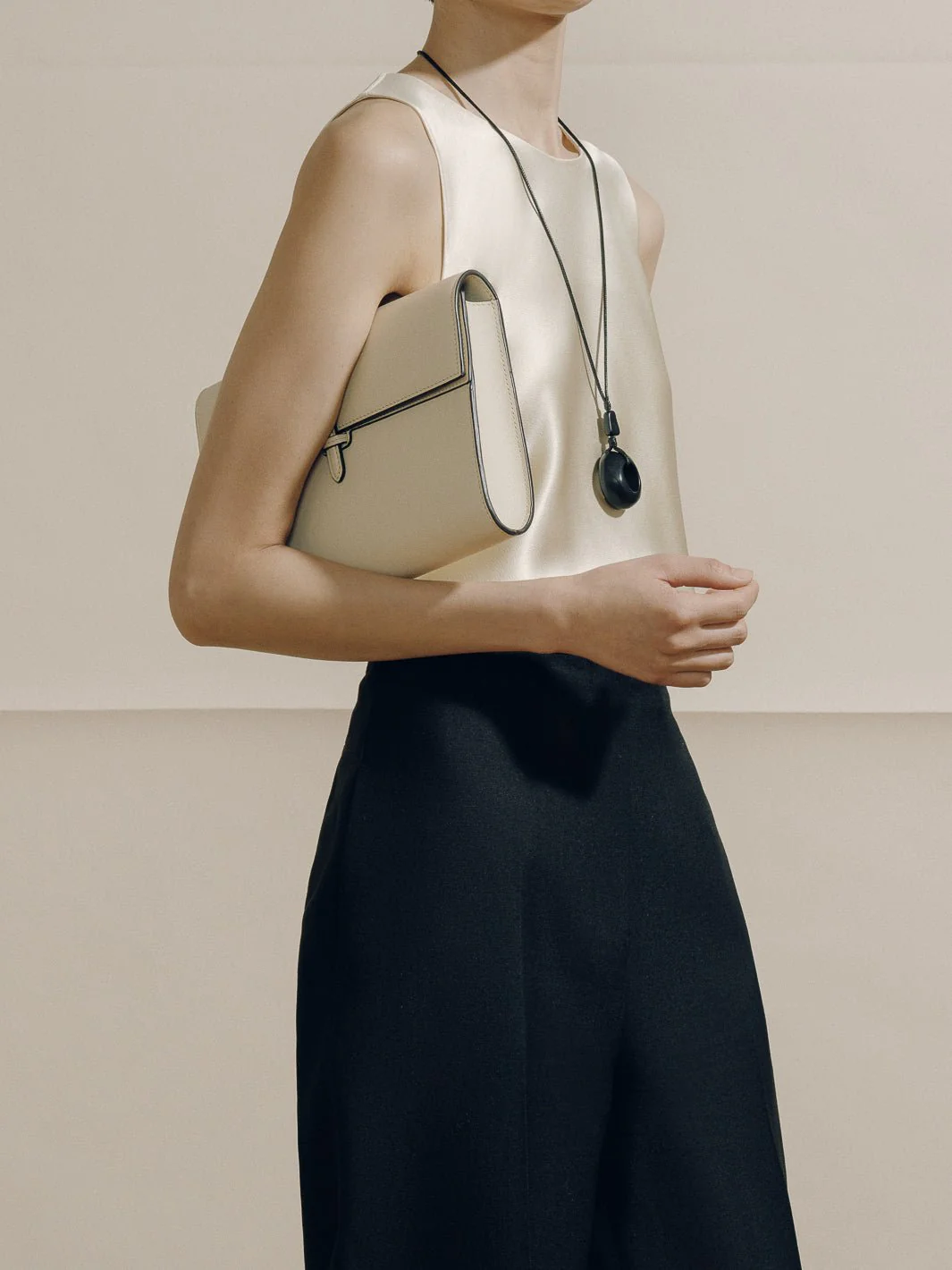 The Large Soft Clutch in Nappa - Image 36