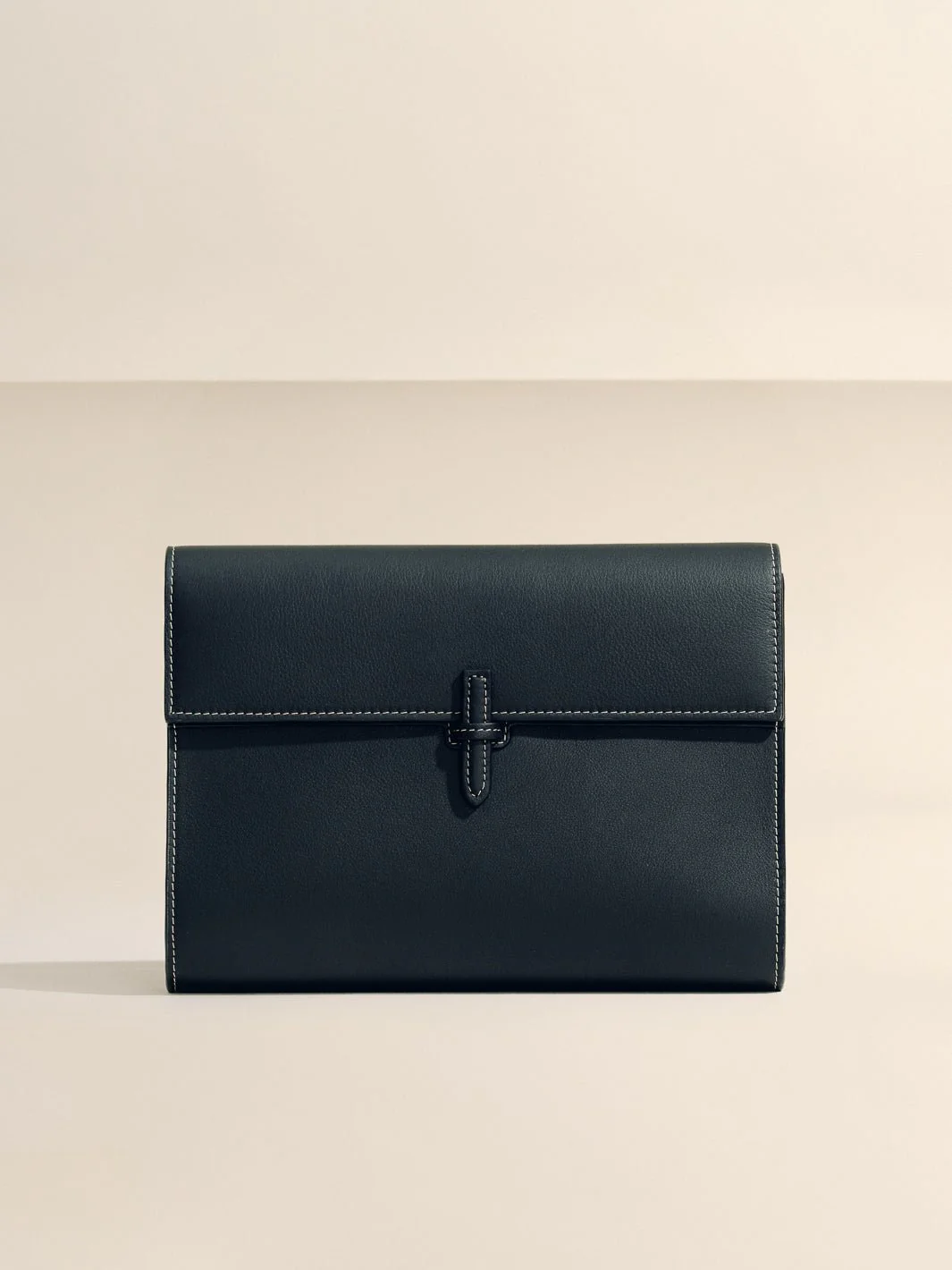 The Large Soft Clutch in Nappa - Image 5