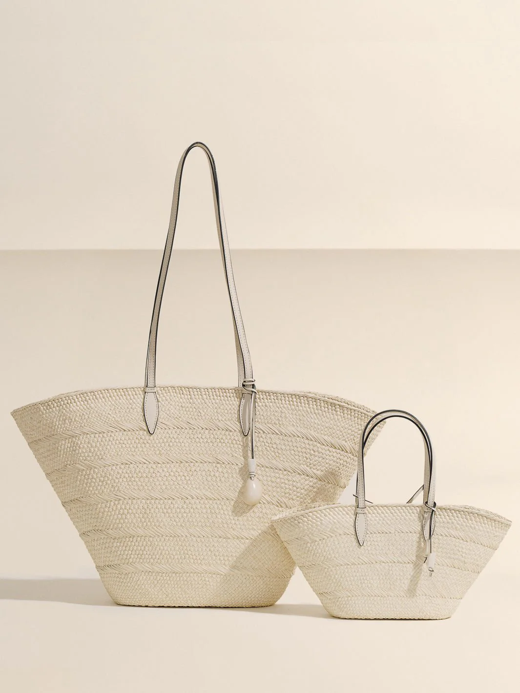 The Large Trapeze Basket in Handwoven Iraca - Image 16