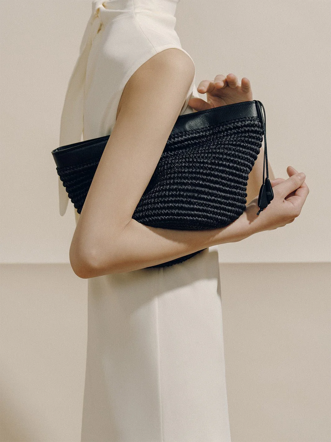 The Large Zip Clutch in Handwoven Fique - Image 13