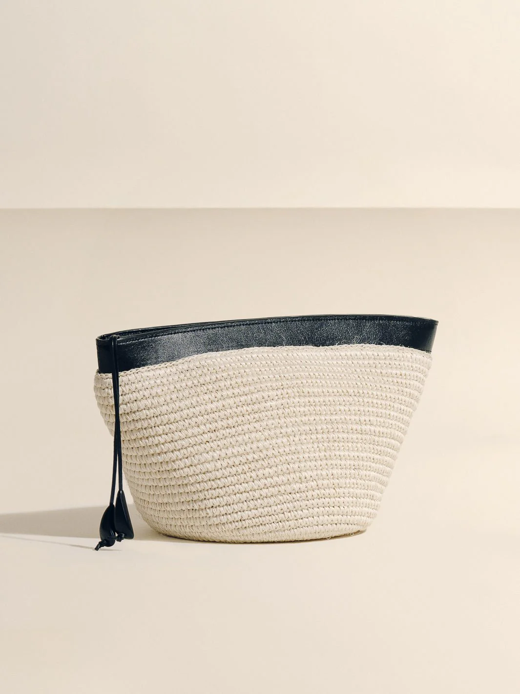The Large Zip Clutch in Handwoven Fique - Image 8