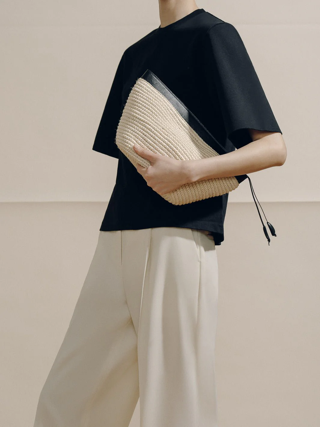 The Large Zip Clutch in Handwoven Fique - Image 9