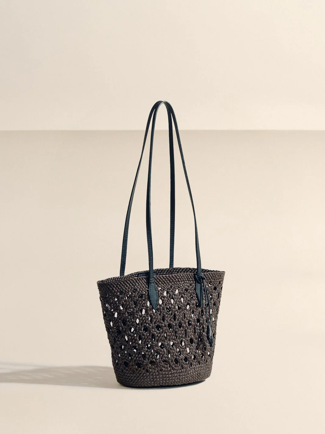 The Lattice Basket in Handwoven Iraca - Image 14