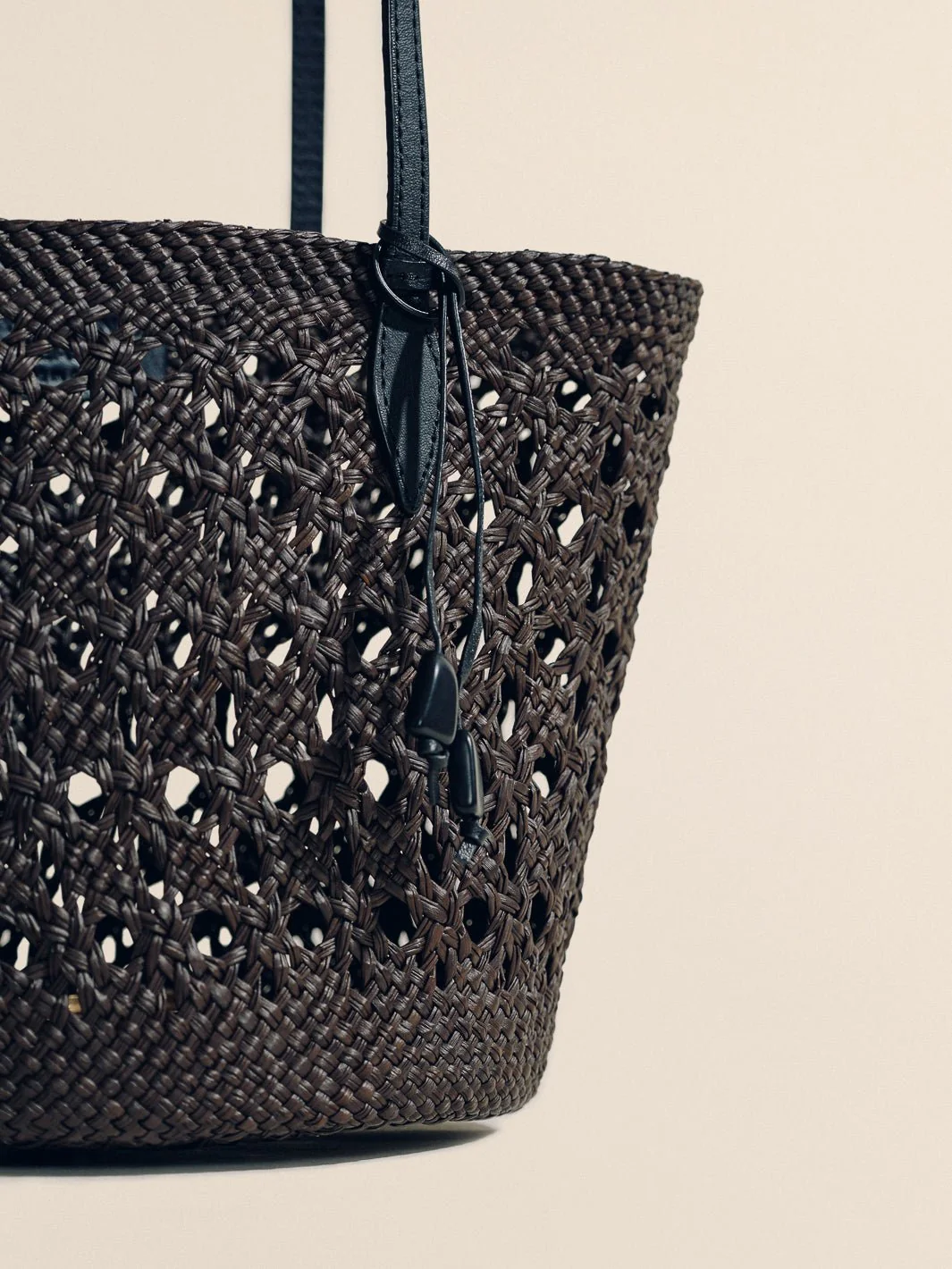 The Lattice Basket in Handwoven Iraca - Image 16