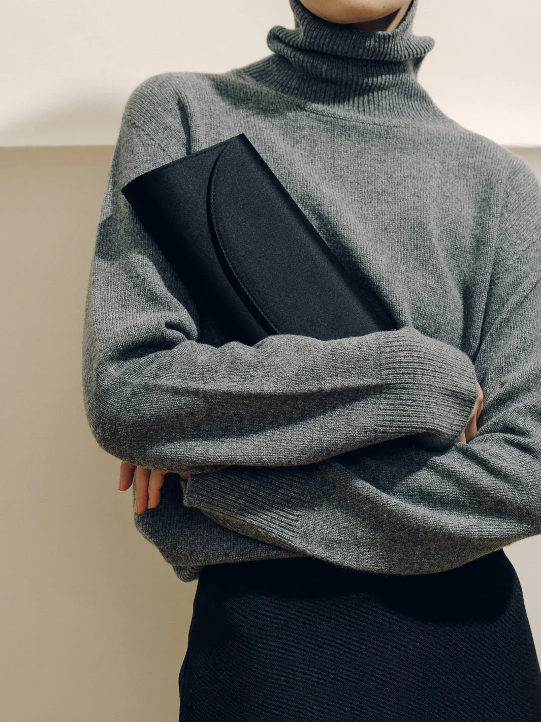 The Opera Clutch in Satin - Image 21