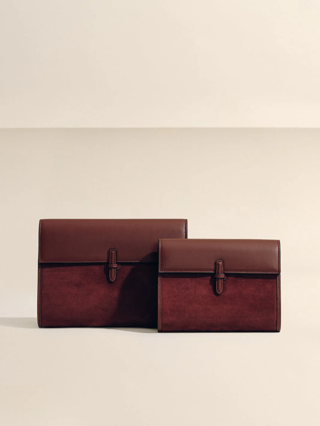 The Small Soft Clutch in Suede - Image 6