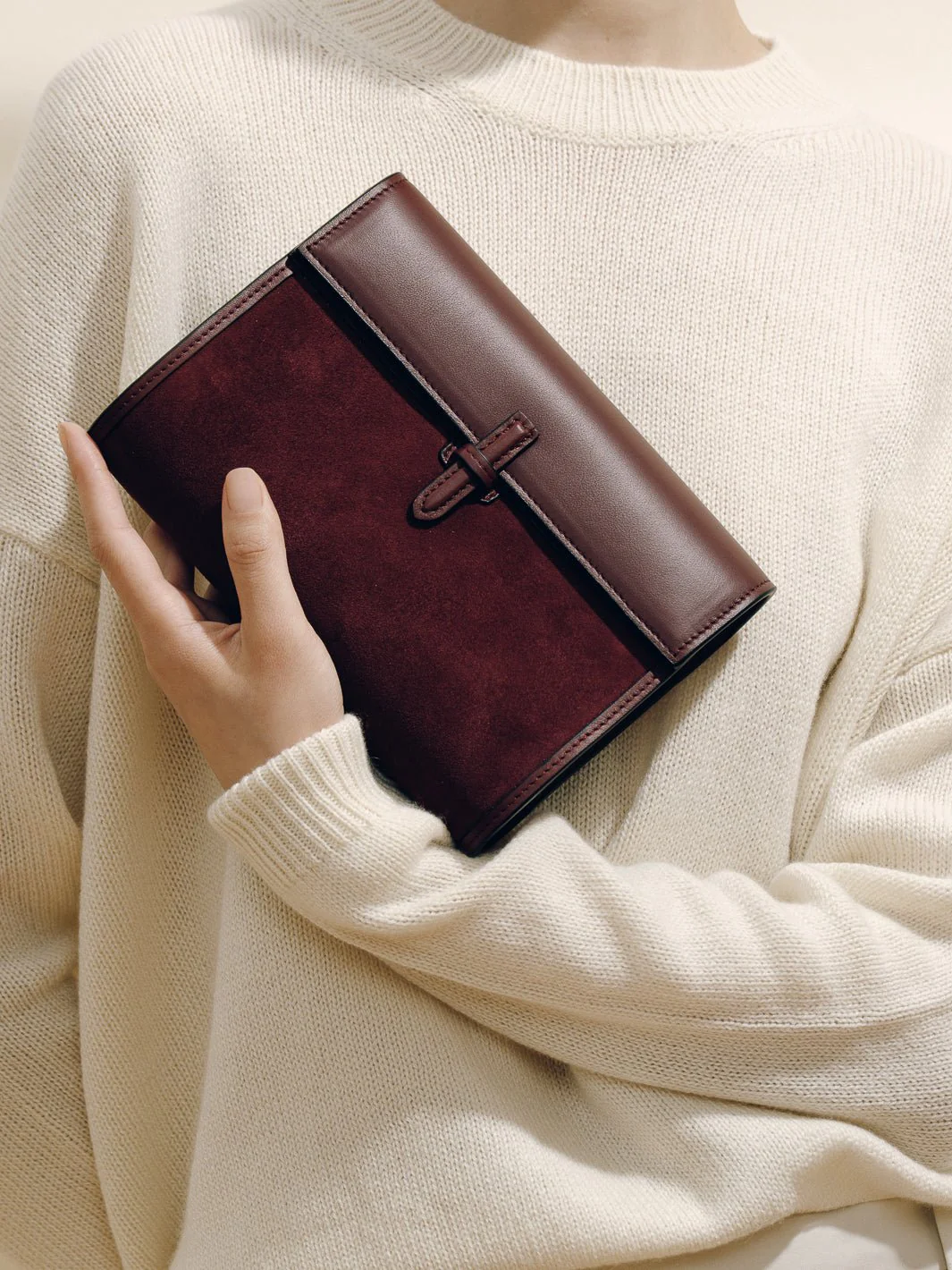 The Small Soft Clutch in Suede - Image 7