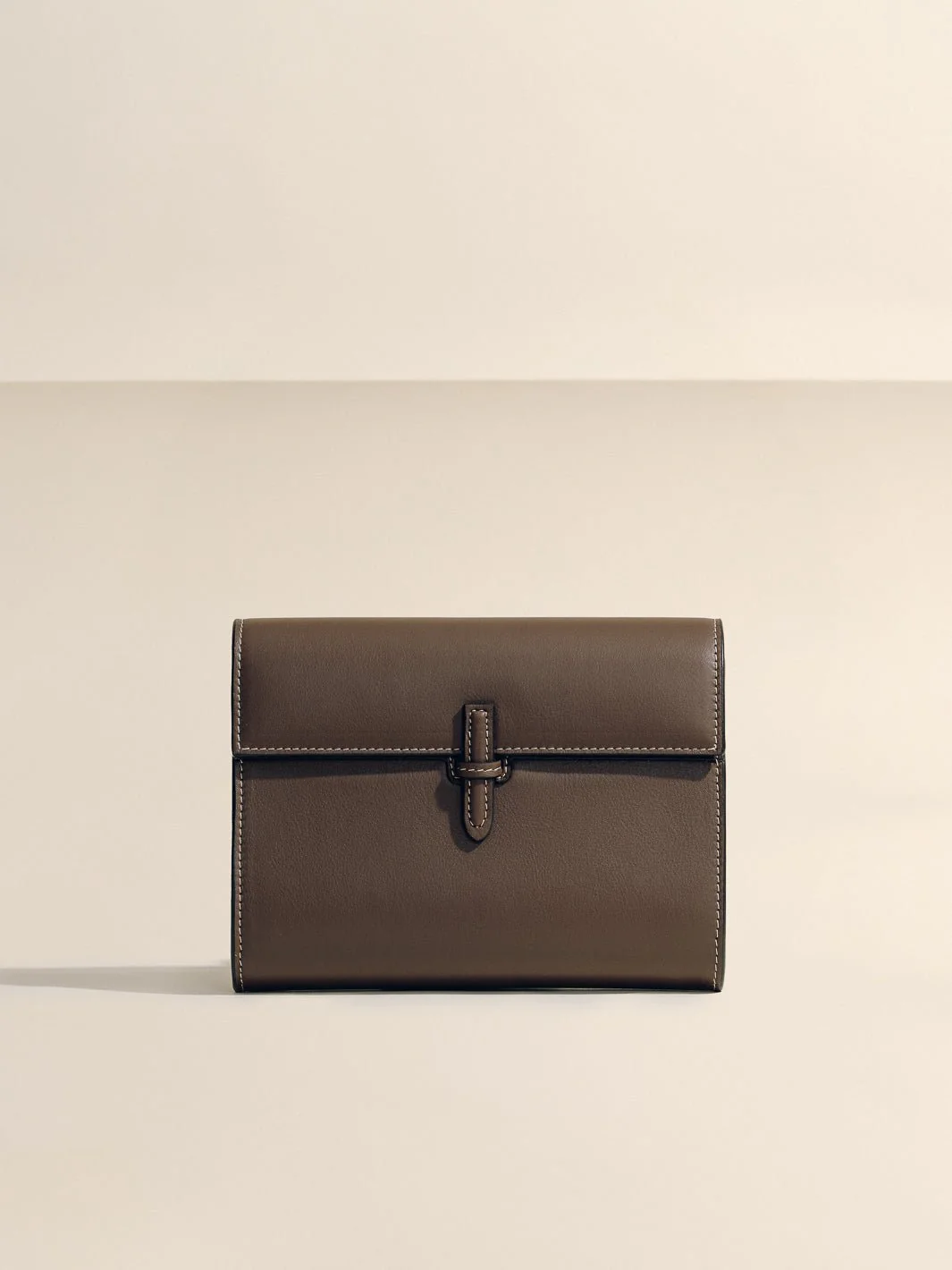 The Small Soft Clutch in Nappa - Image 40