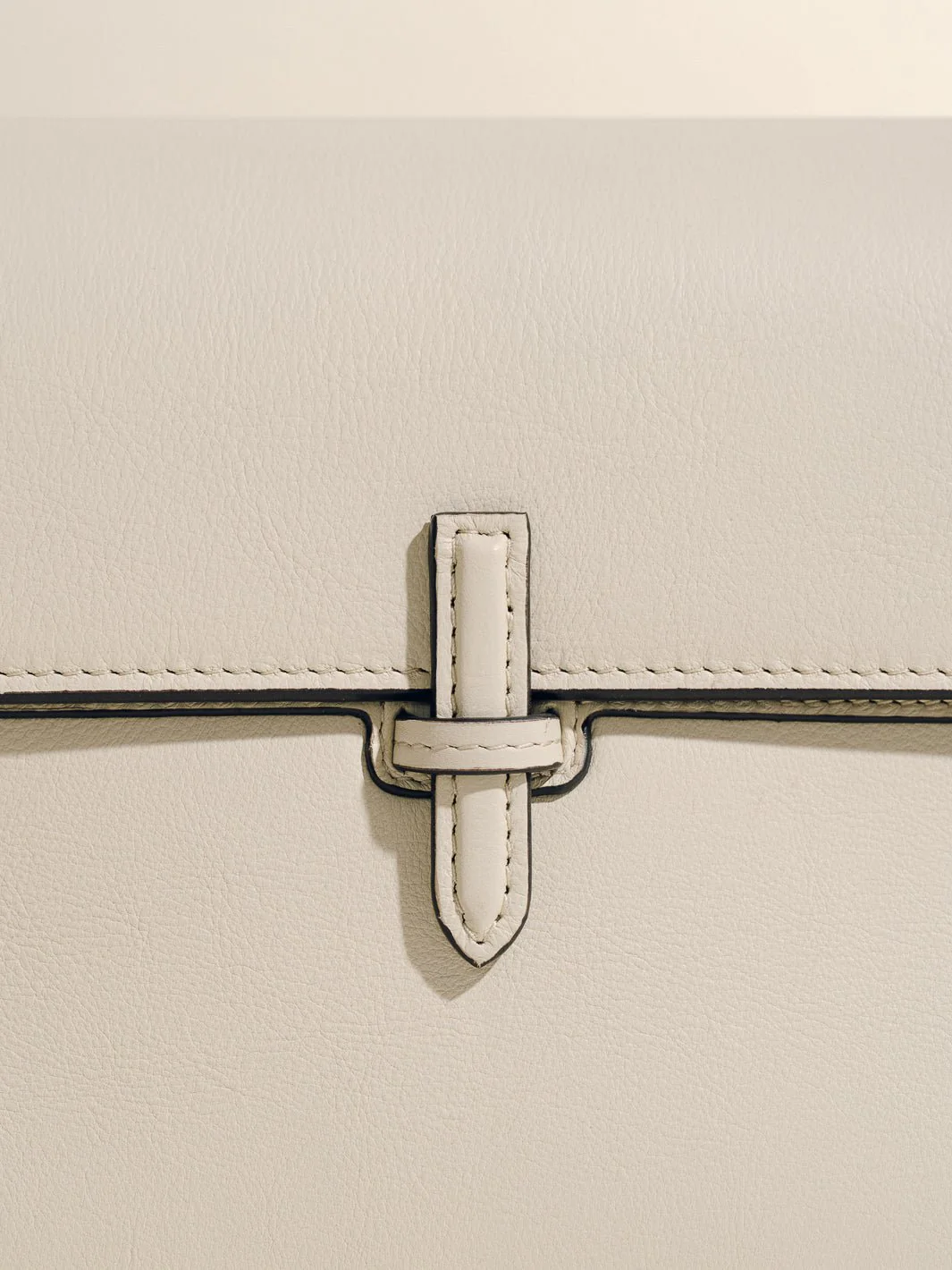 The Small Soft Clutch in Nappa - Image 51
