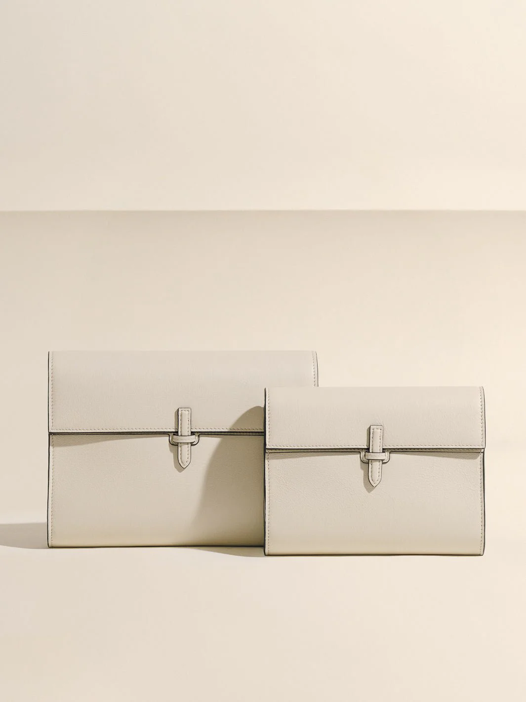The Small Soft Clutch in Nappa - Image 52