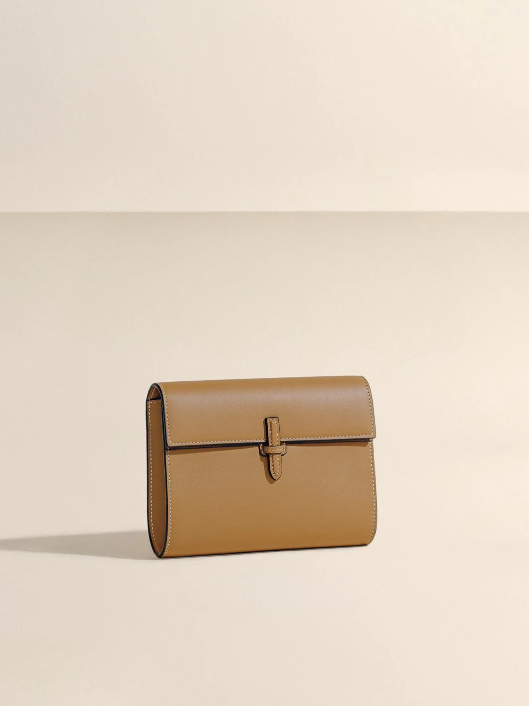 The Small Soft Clutch in Nappa - Image 59
