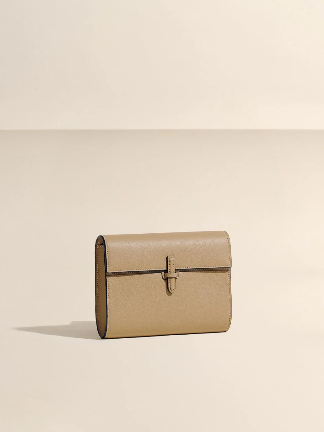 The Small Soft Clutch in Nappa - Image 6