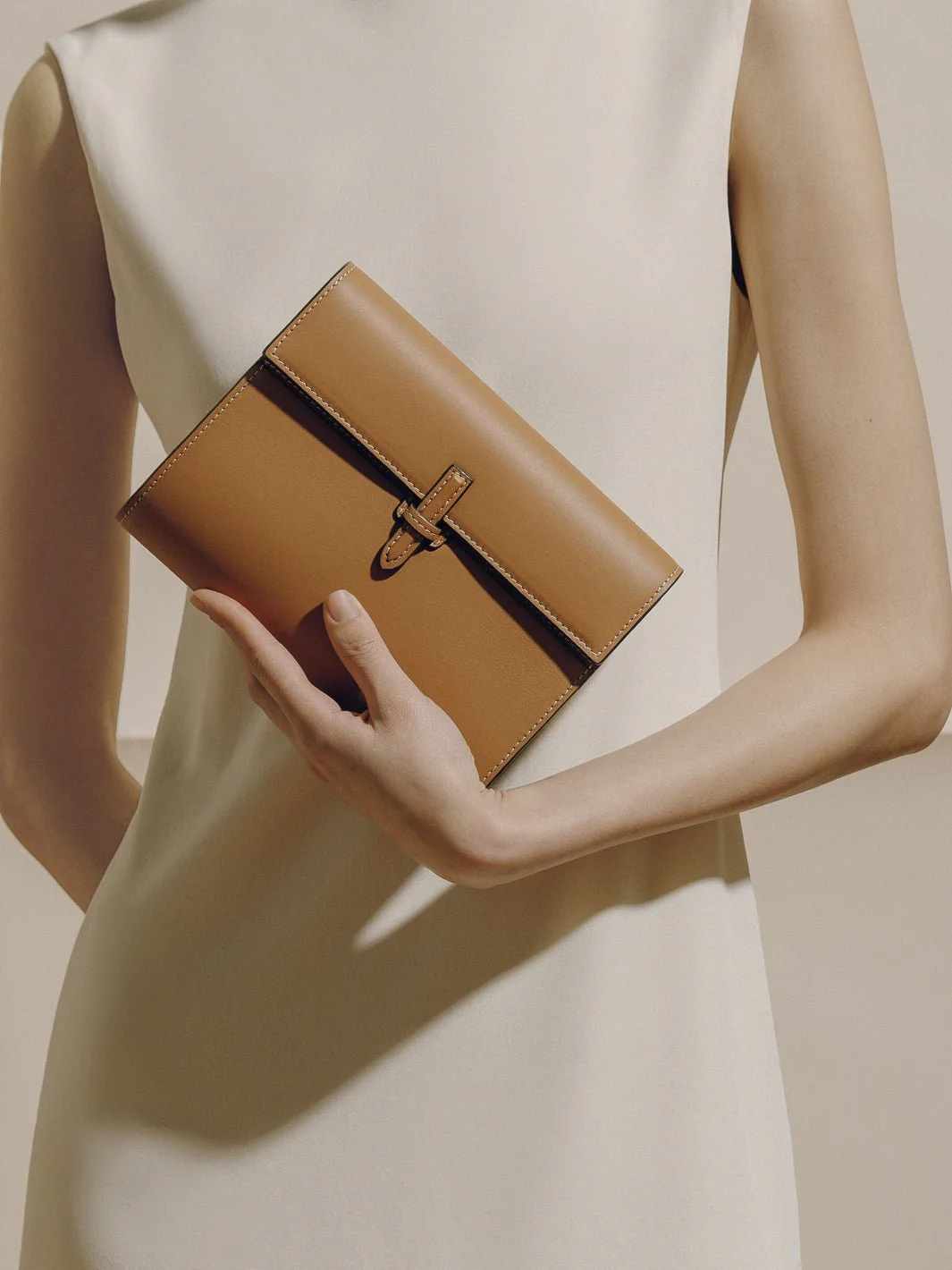 The Small Soft Clutch in Nappa - Image 60
