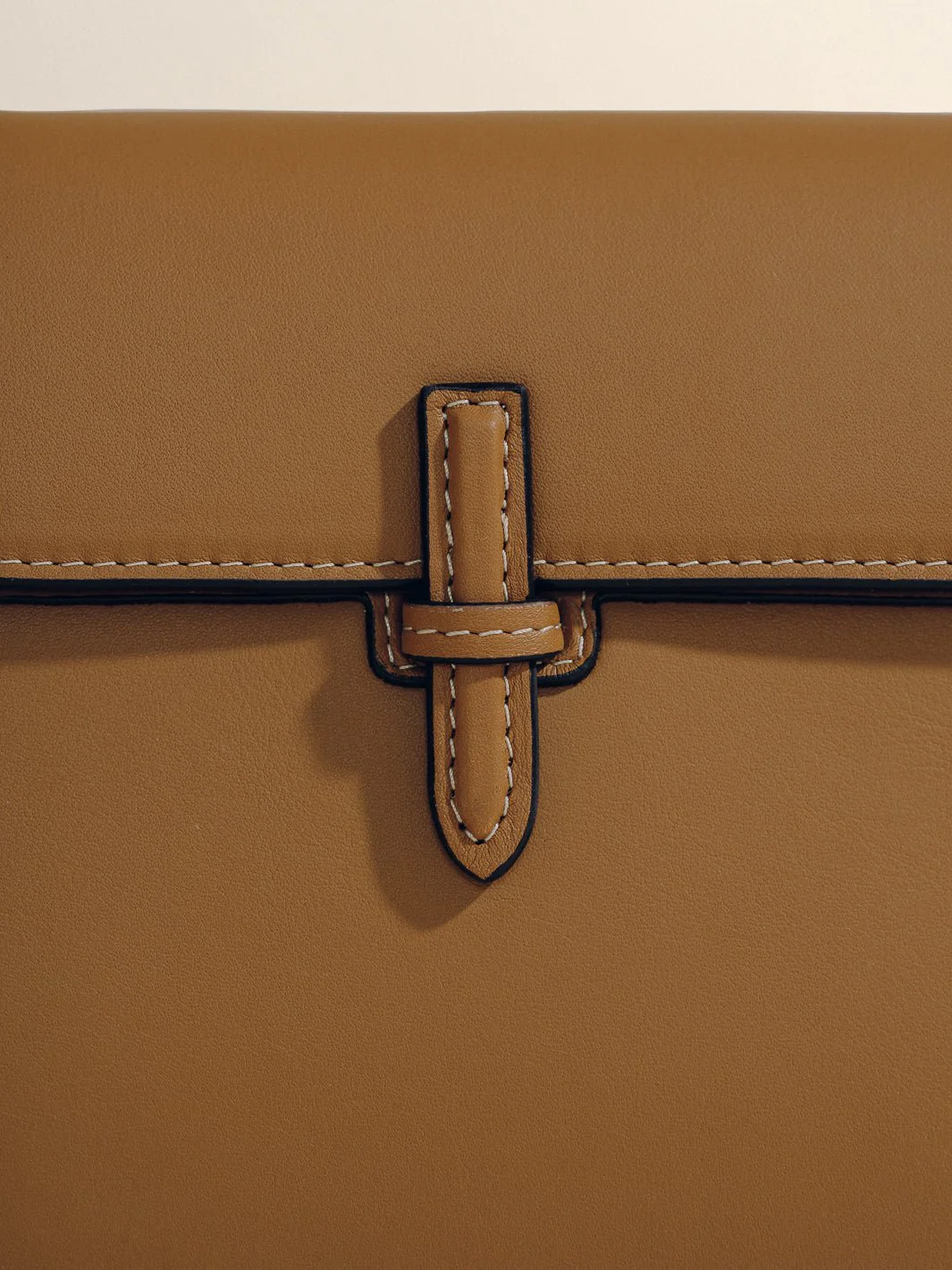 The Small Soft Clutch in Nappa - Image 61