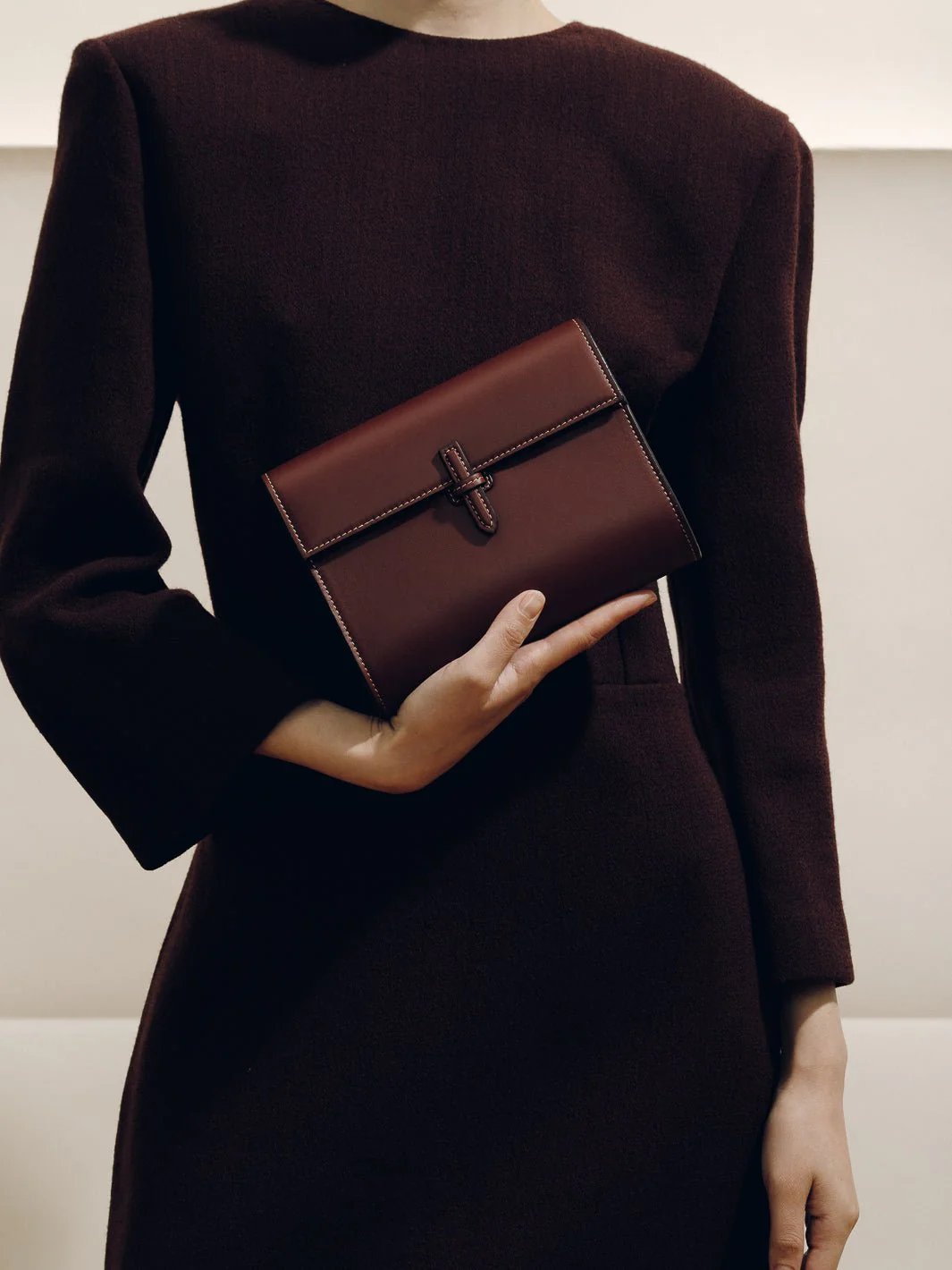 The Small Soft Clutch in Nappa - Image 8