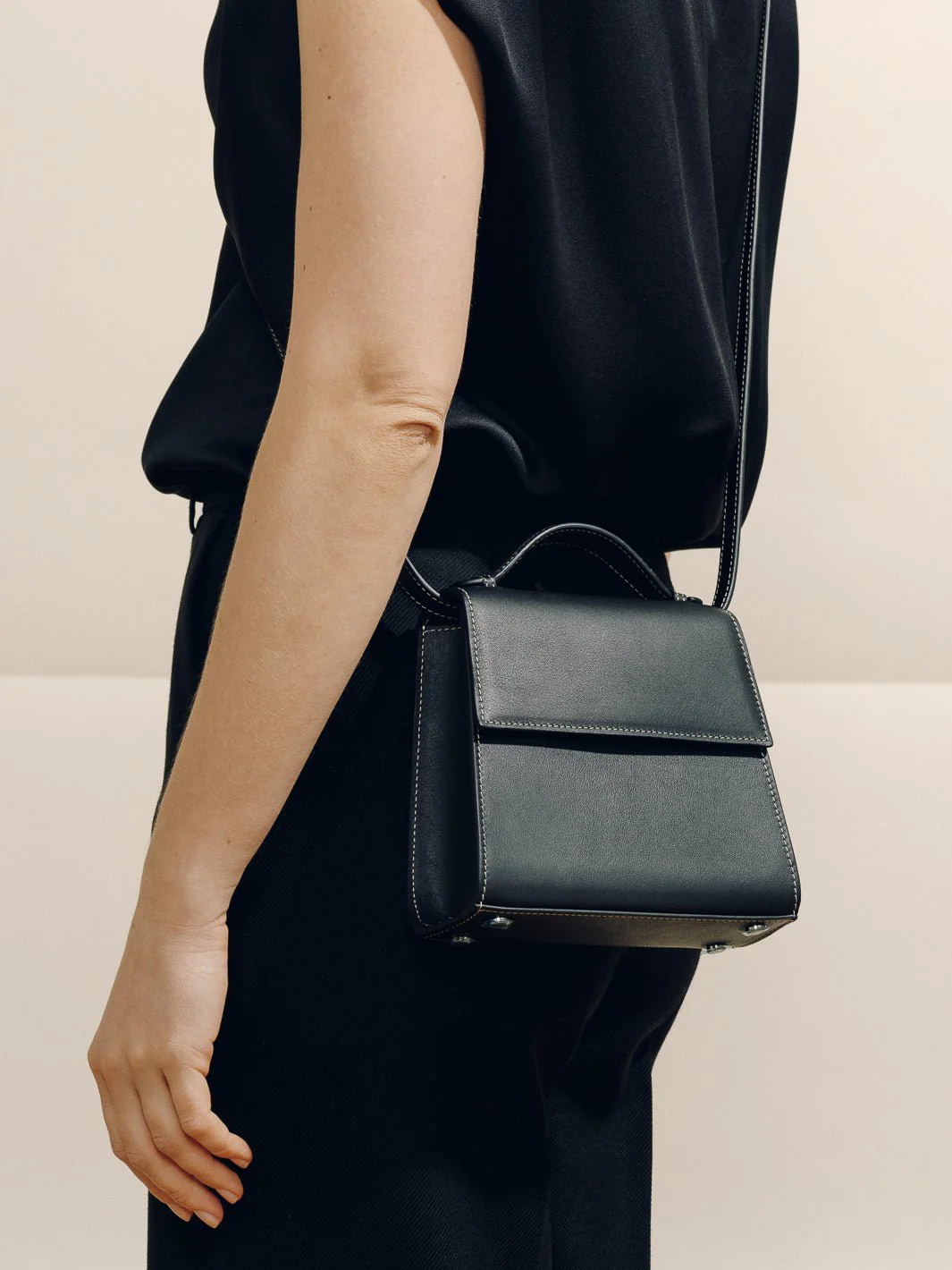 The Small Top Handle in Nappa - Image 12