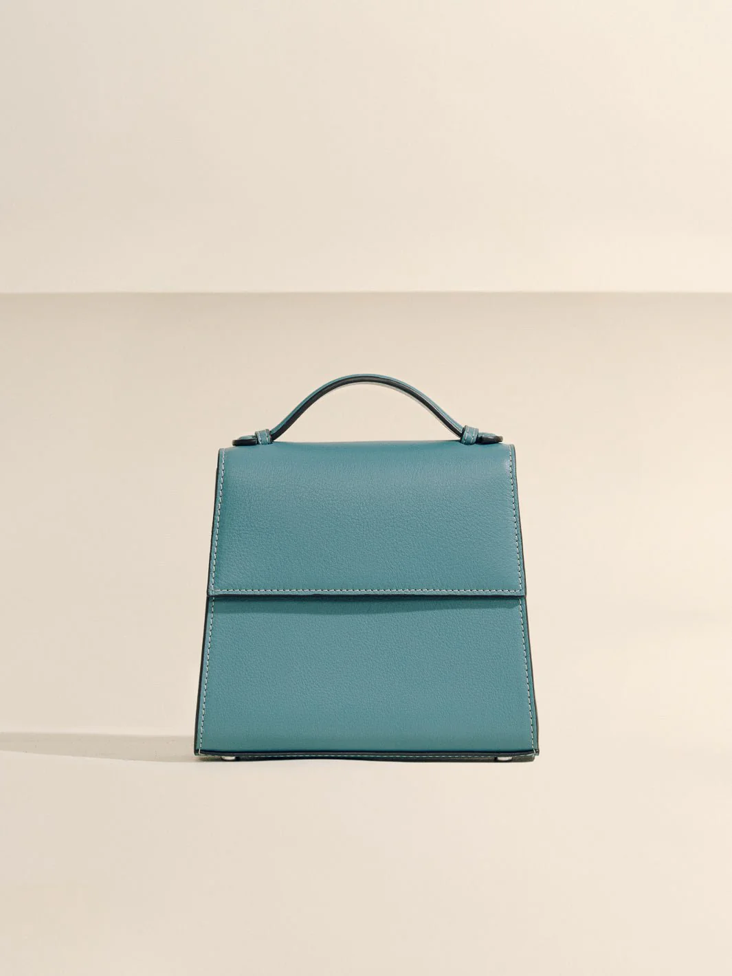The Small Top Handle in Nappa - Image 13
