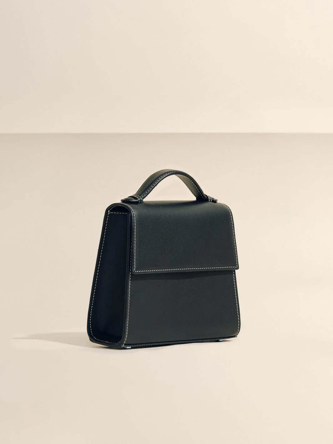 The Small Top Handle in Nappa - Image 27