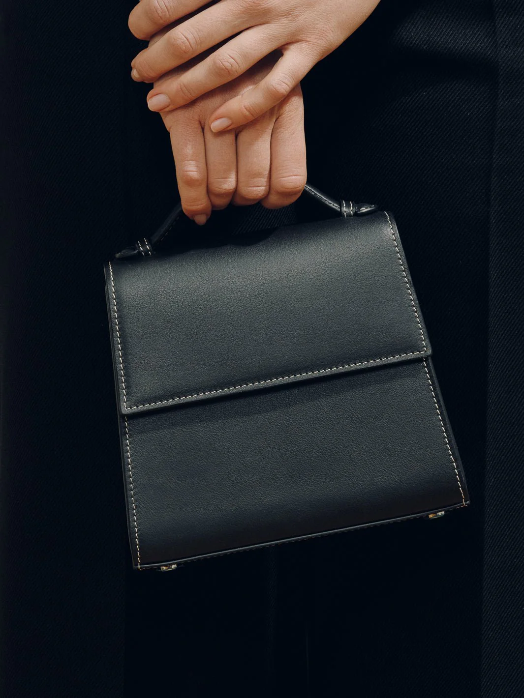 The Small Top Handle in Nappa - Image 28
