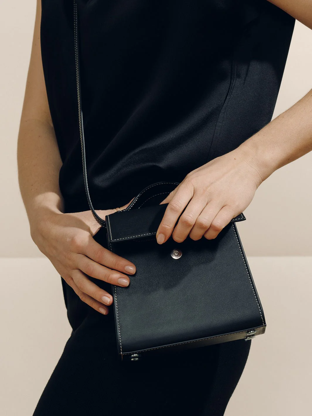 The Small Top Handle in Nappa - Image 30