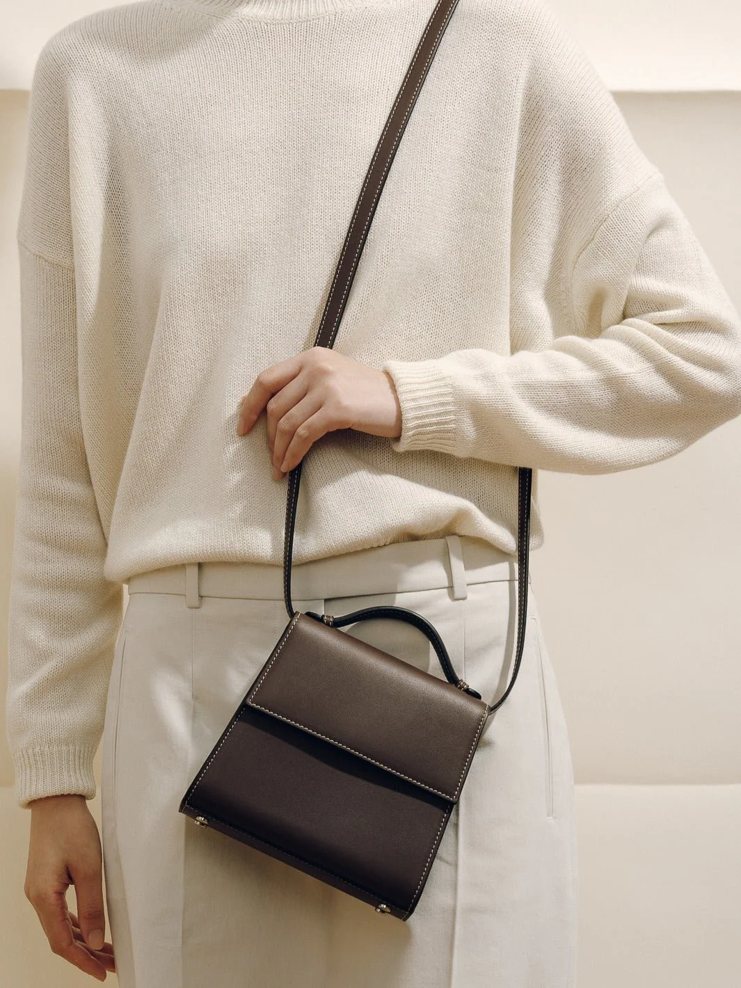 The Small Top Handle in Nappa - Image 32