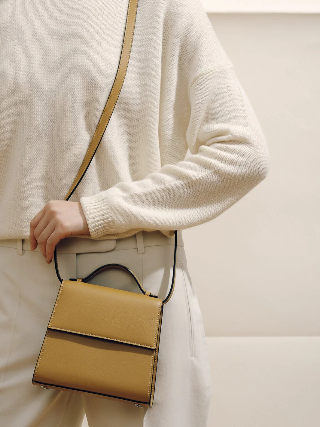 The Small Top Handle in Nappa - Image 37