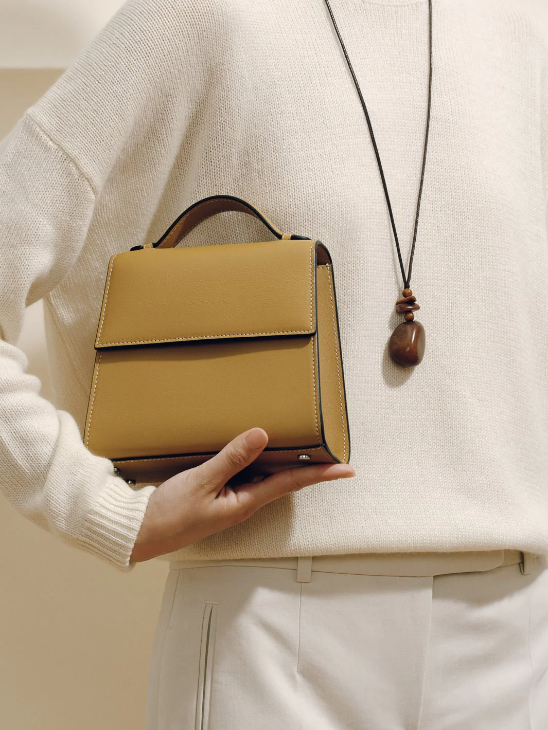 The Small Top Handle in Nappa - Image 38