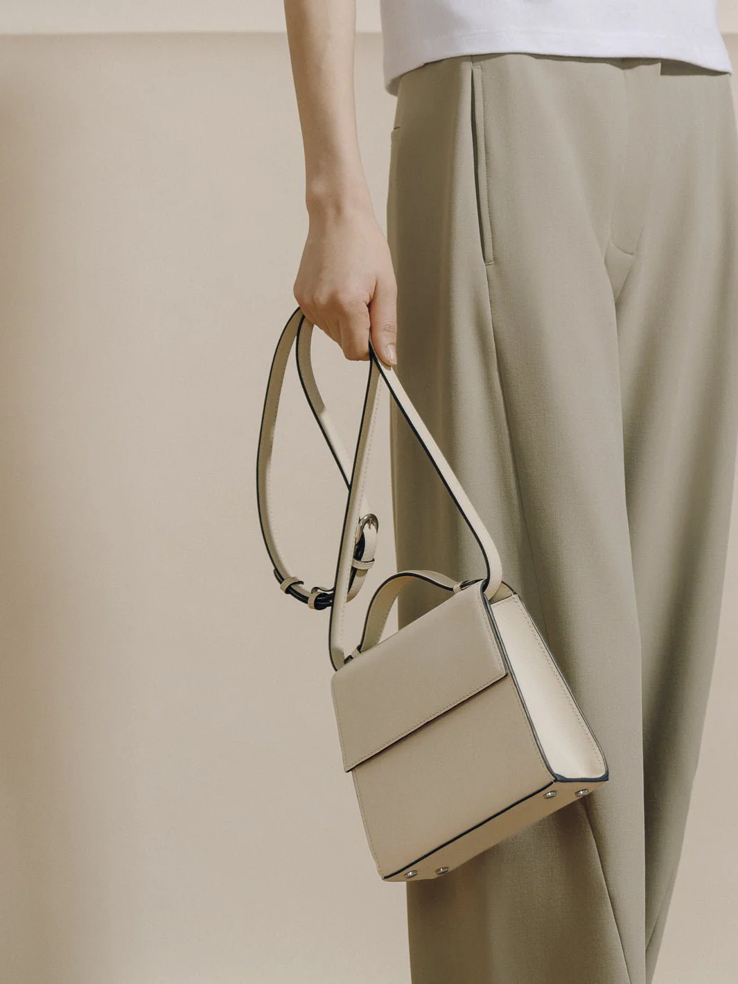 The Small Top Handle in Nappa - Image 4