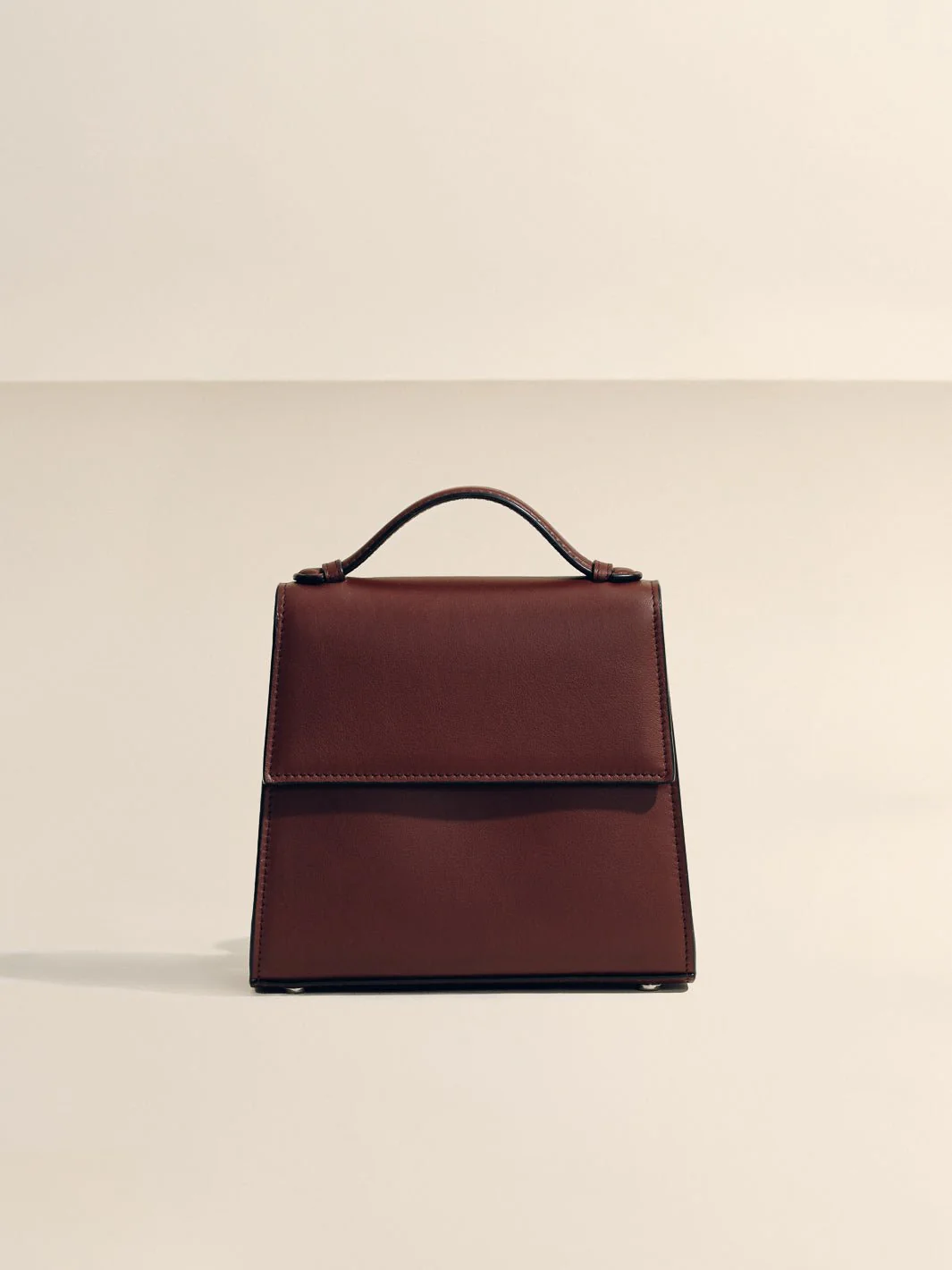 The Small Top Handle in Nappa - Image 9