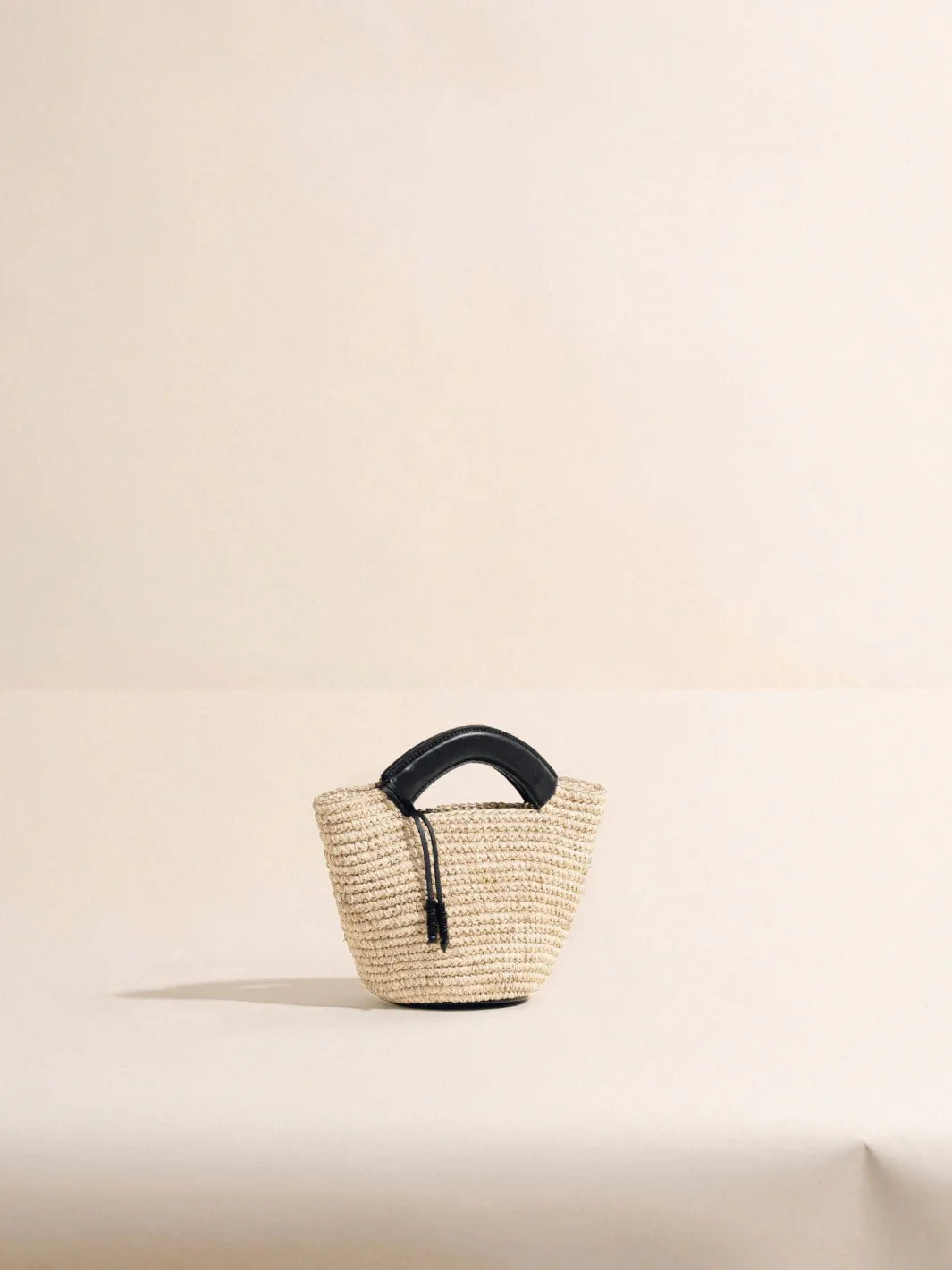 The Small Woven Shopper in Handwoven Fique - Image 3
