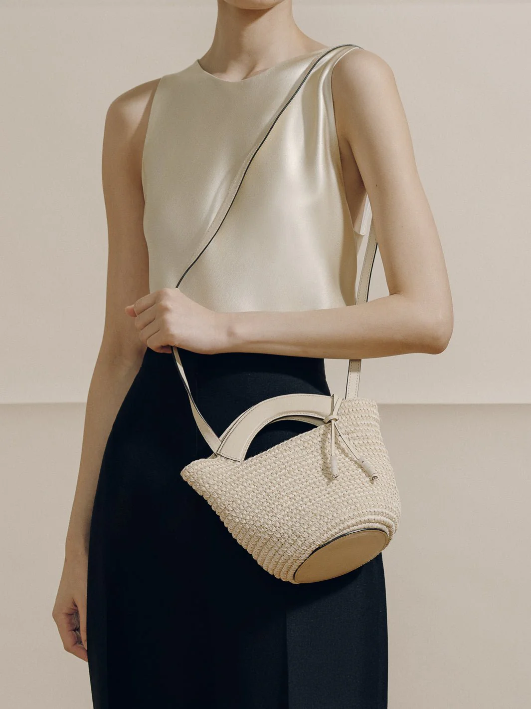 The Small Woven Shopper in Handwoven Fique - Image 9