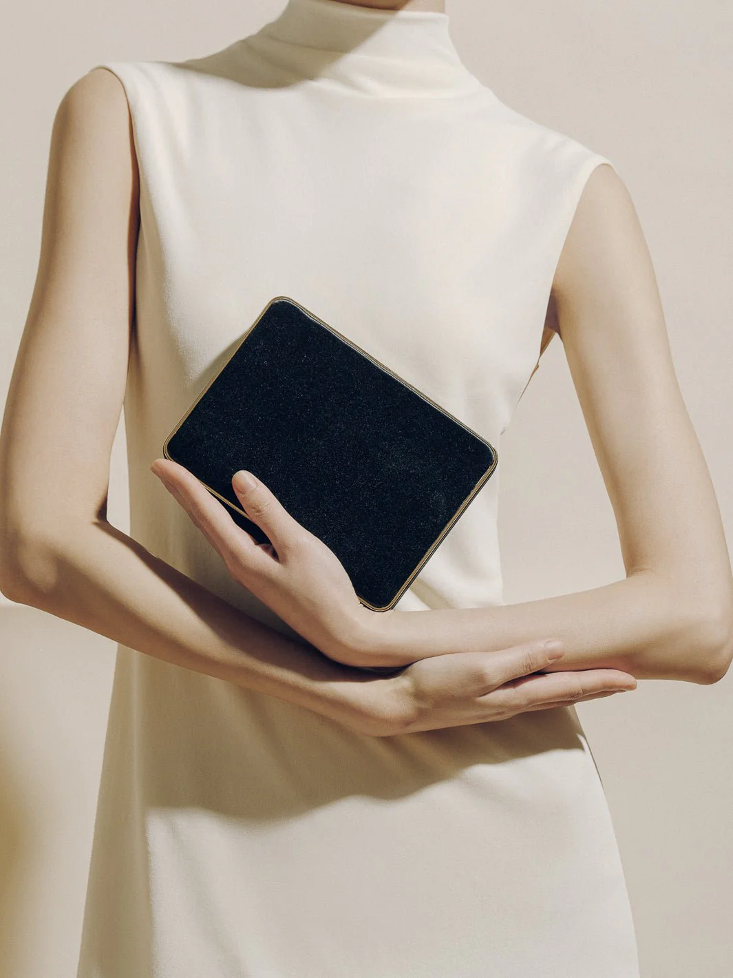 The Square Compact in Satin - Image 4
