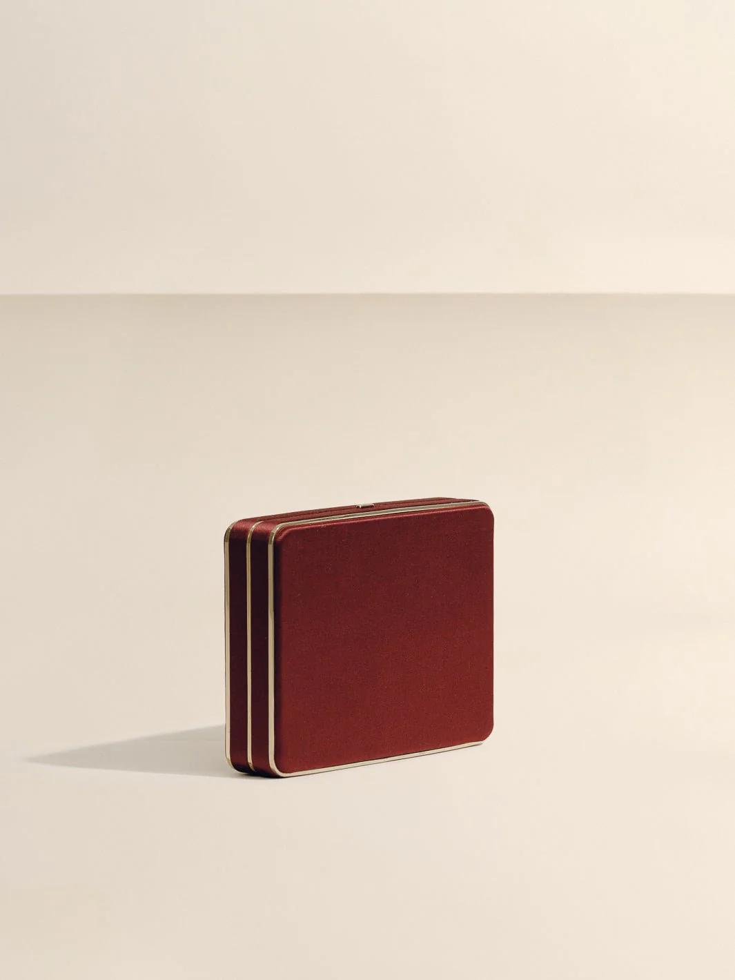 The Square Compact in Satin - Image 9