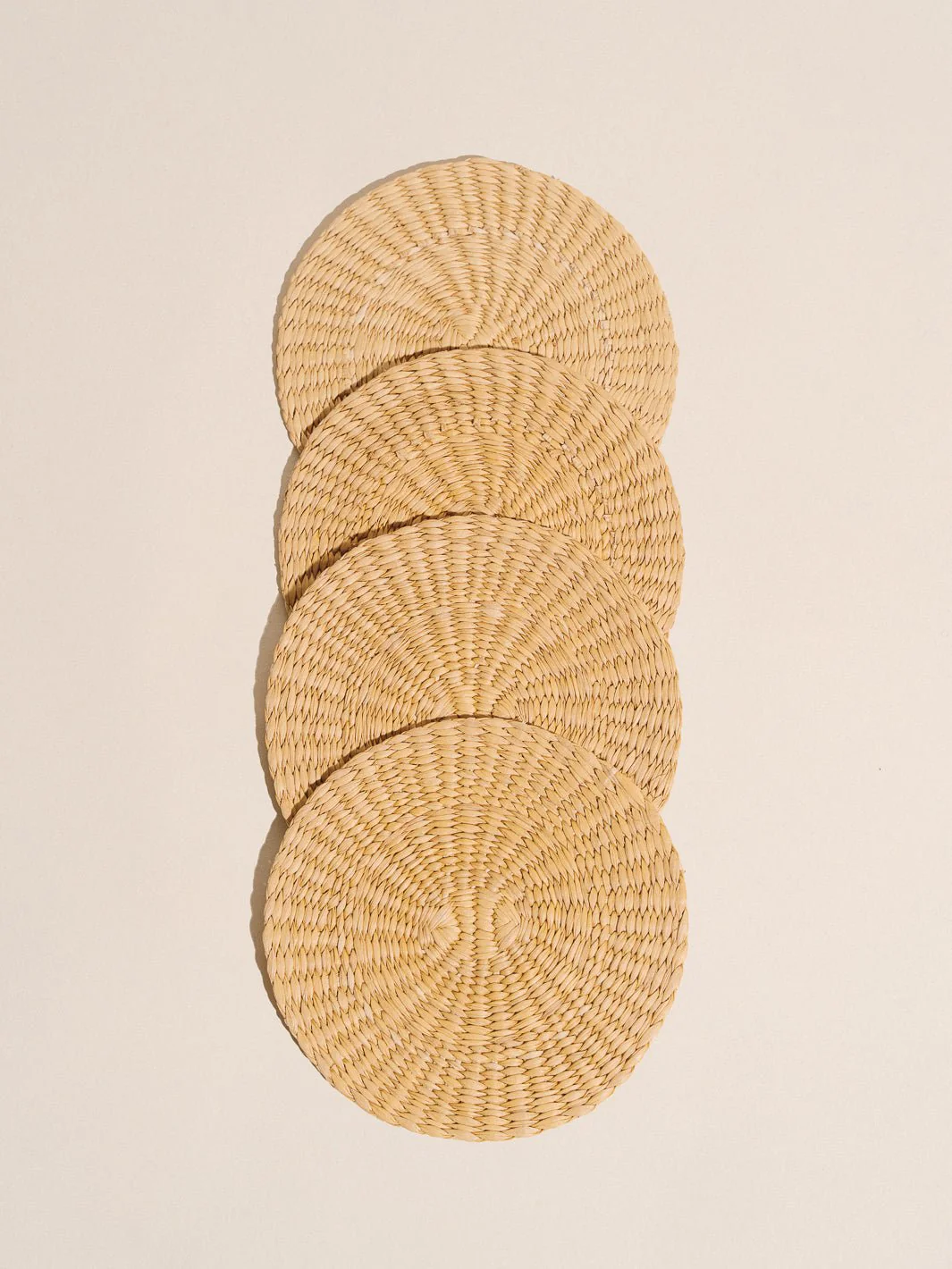 The Handwoven Coaster Set in Iraca - Image 4